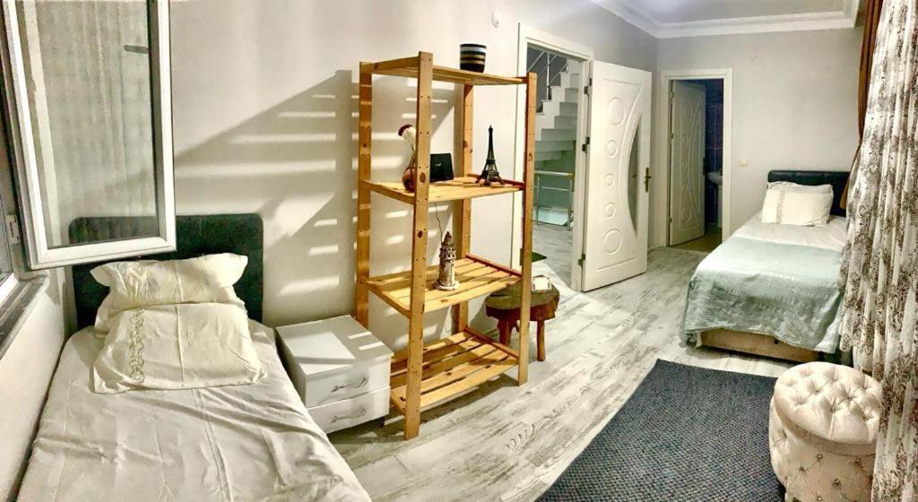 Ahmet Teacher Hotel,6 Minutes From The Airport Arnavutkoy Экстерьер фото